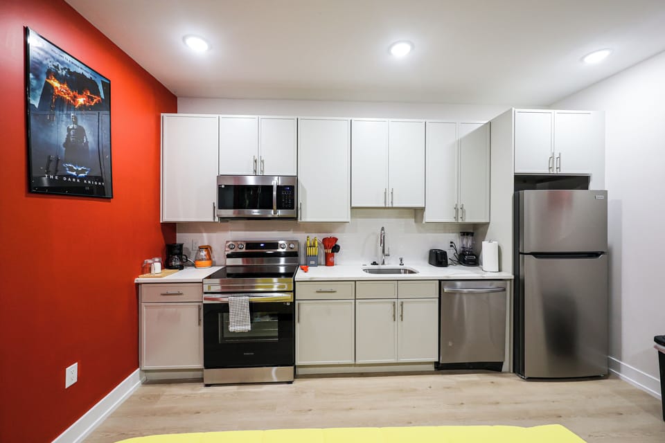 Channel your inner Stark chef – fully equipped for everything from late-night snacks to feast-level spreads.

