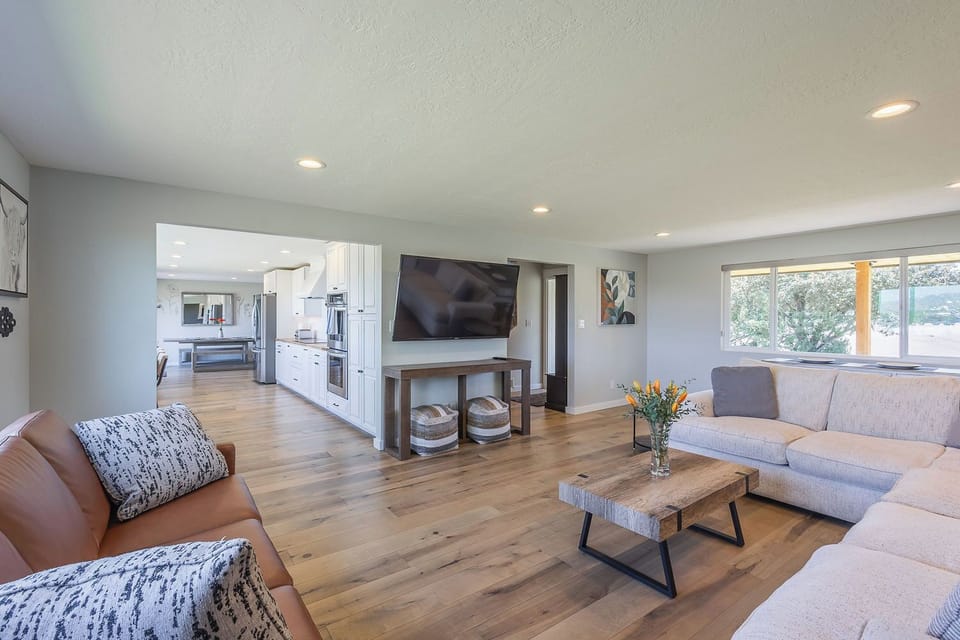Incredibly comfy sofa sectional
