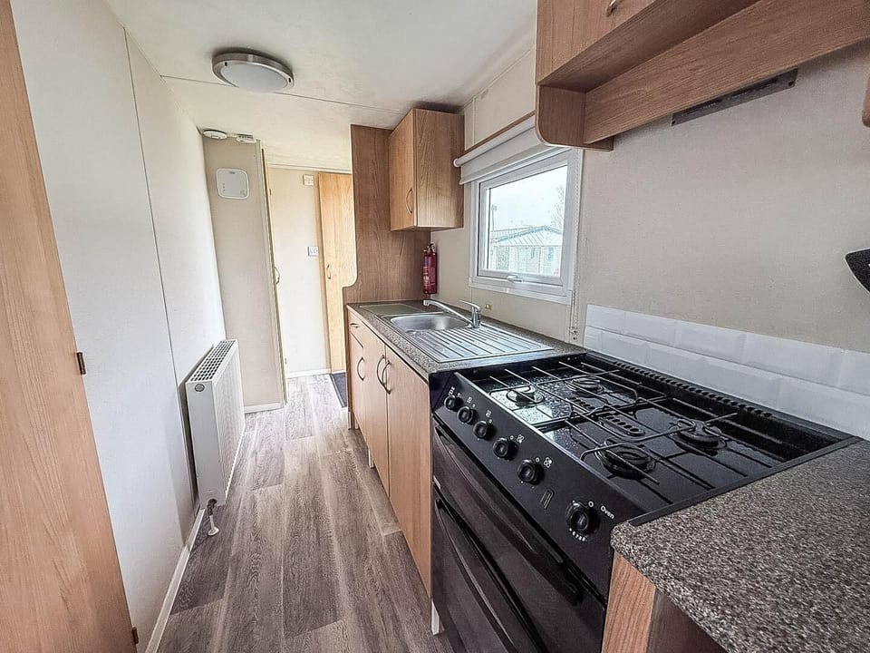 After a wonderful day spent exploring the seaside, the kitchen and dining area in your caravan offers a cosy setting for your evening getaways.