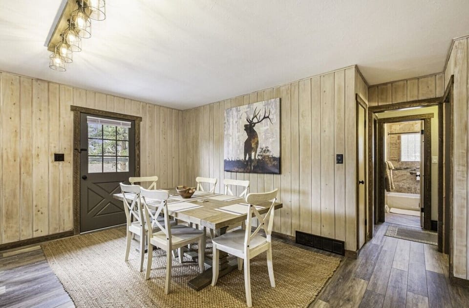 Side entry door off dining room
