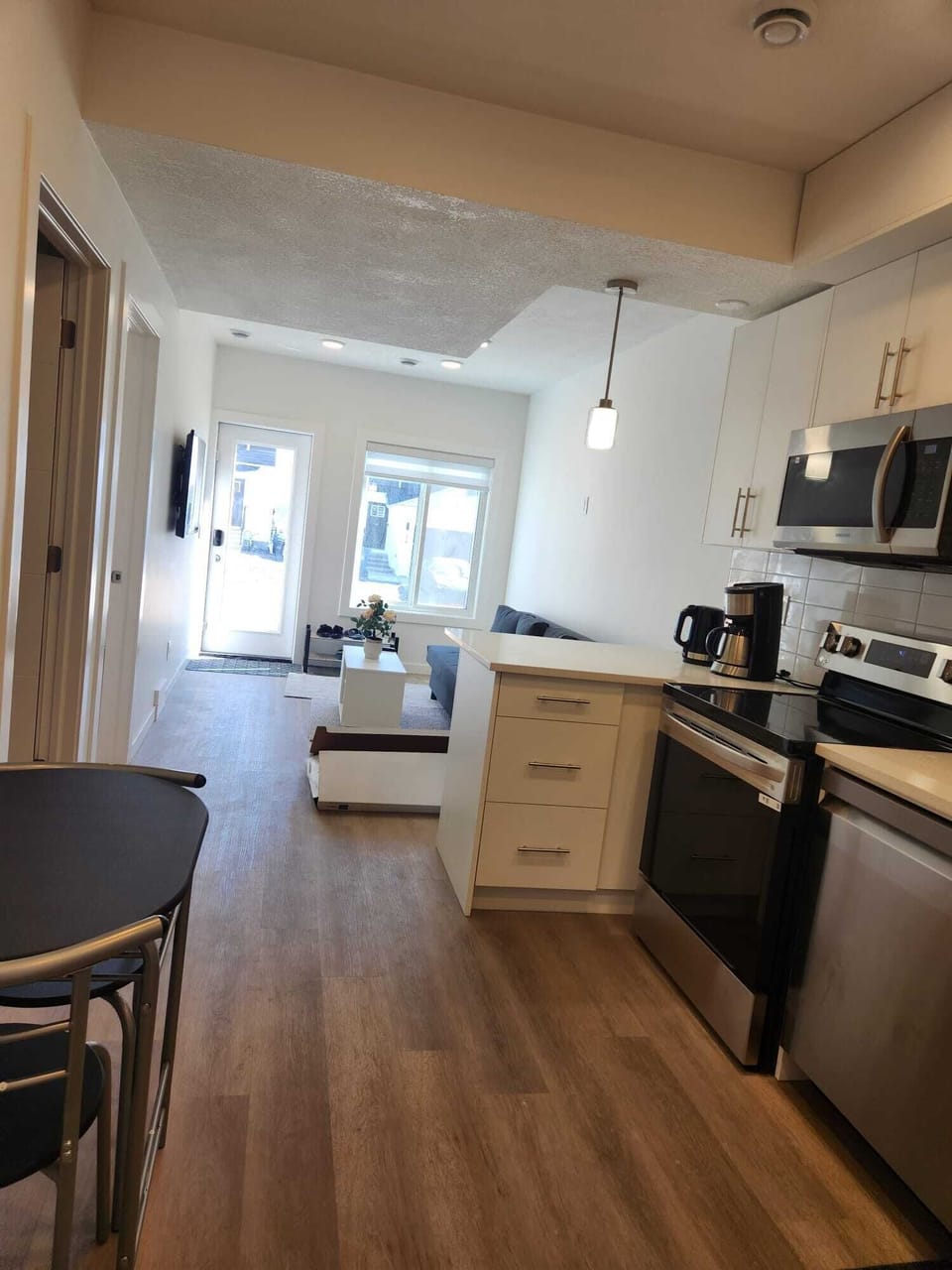 Living Room & Kitchen