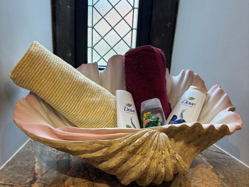Bathroom amenities