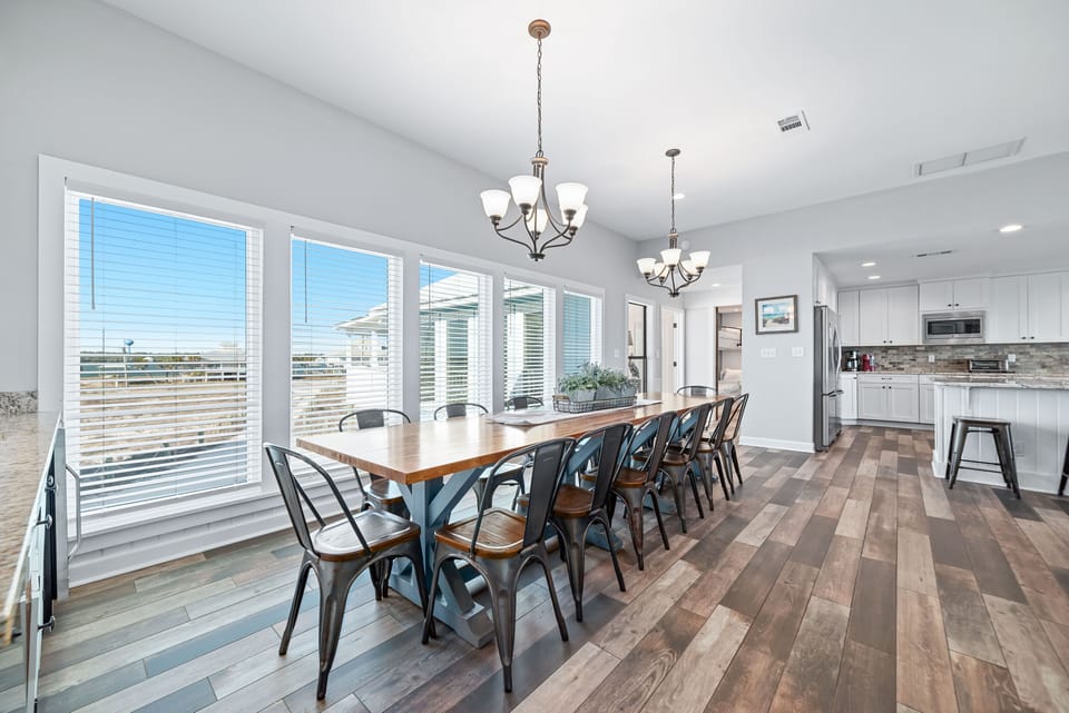 Extra-large dining table