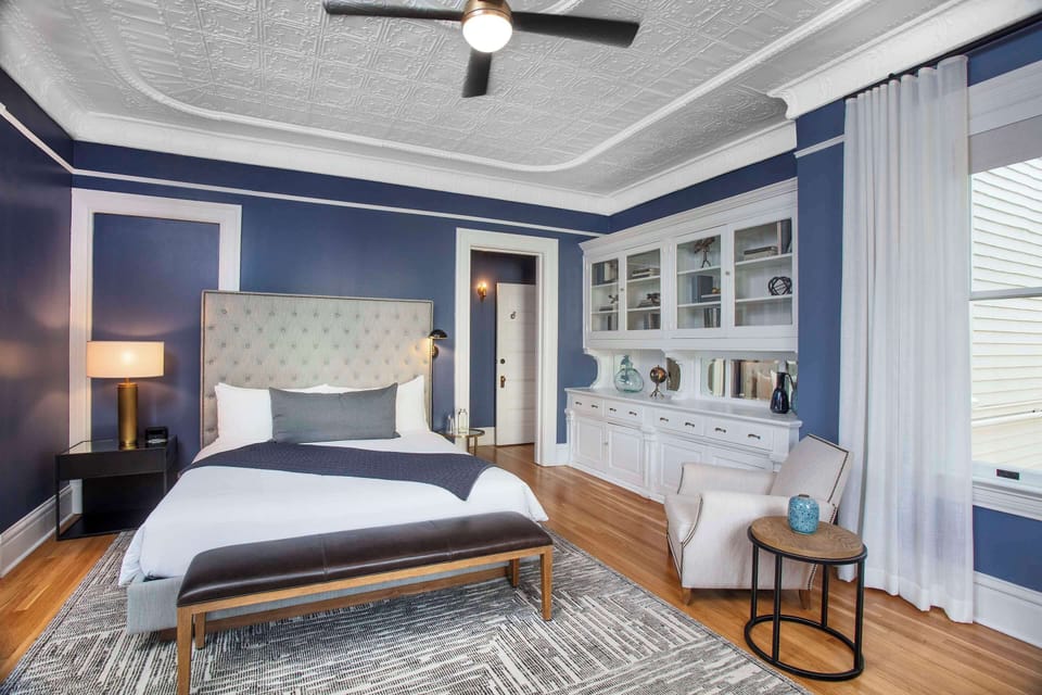 Historic King Suite with City View