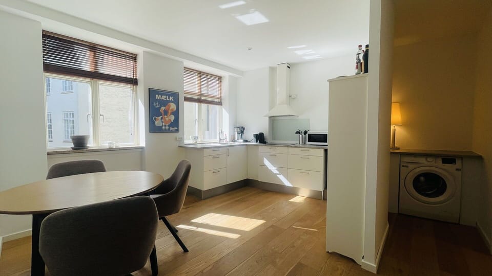 Dining Room, Kitchen