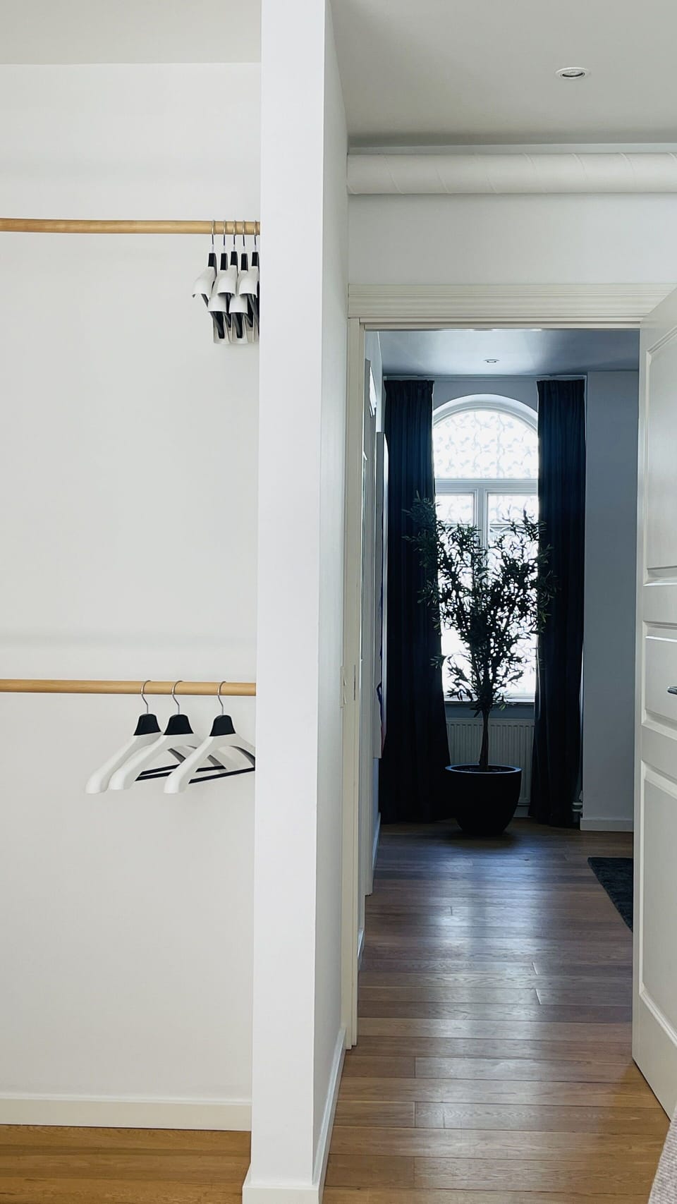 Room Detail
