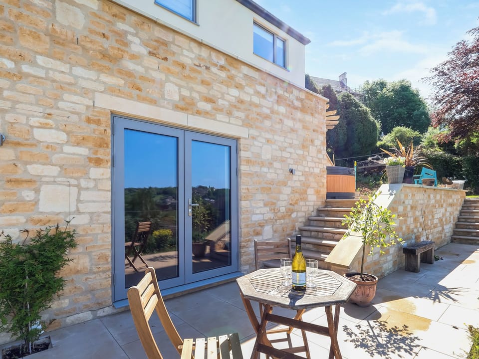Sitting-out-area | Lower Mount Orchard, Stroud
