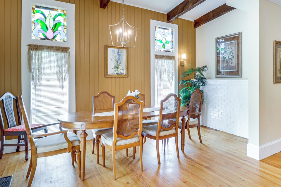 Dining Area | 1st Floor