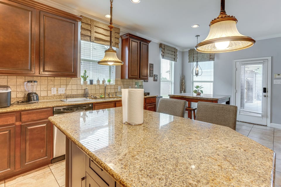 Kitchen | 1st Floor | Cooking Basics | Keurig Coffee Maker | Air Fryer | Blender