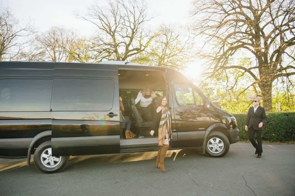 Discounted hourly rate for our guests available with Monticello Wine Tour & Coach Company