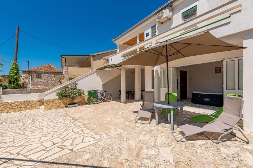 Holiday Home Facilities and Services
