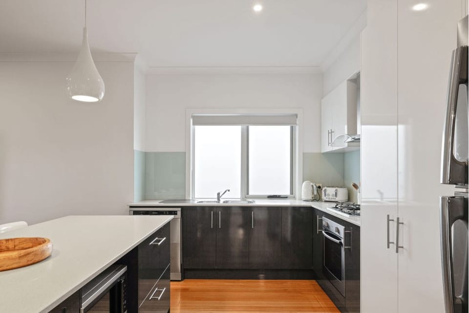 Fully Equipped Kitchen to prepare simple meals during your stay