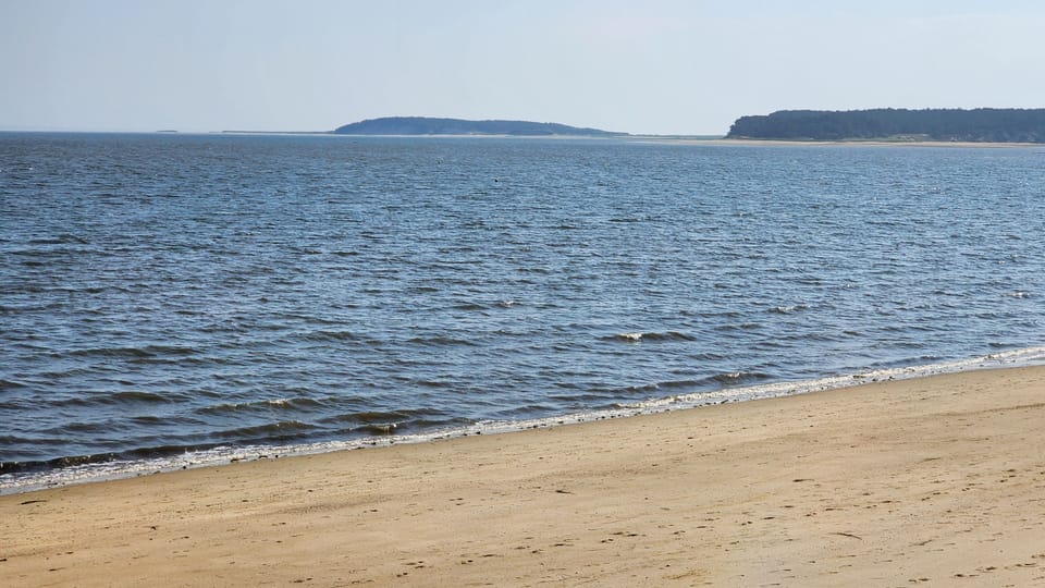 Beautiful Mayo Beach, only steps away, looking out to Great Island