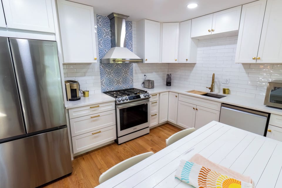 Main Level | Kitchen