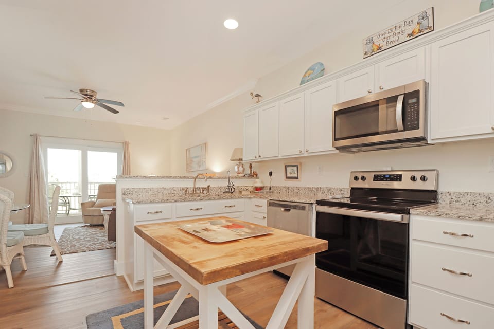 Kitchen with Island