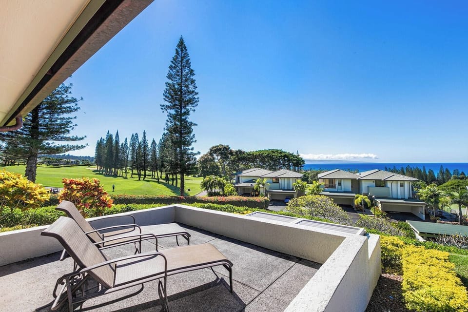 Start your day with ocean views and island breezes—your private lanai is the perfect place to unwind     KGV-24P2