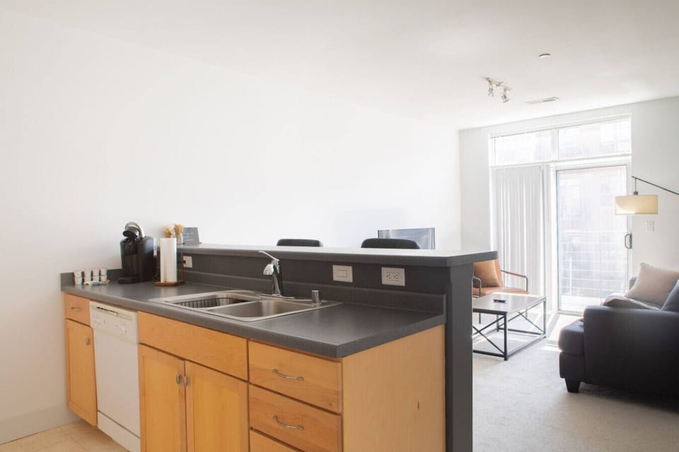 Full kitchen with bar seating