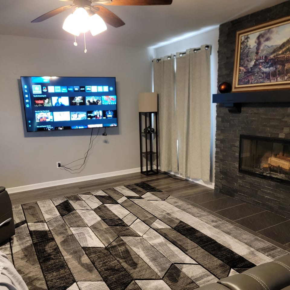 living room with Wi-Fi