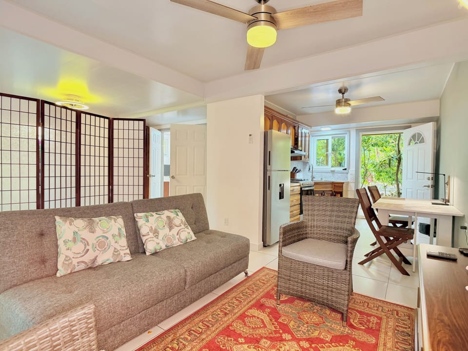 Living Room (2)