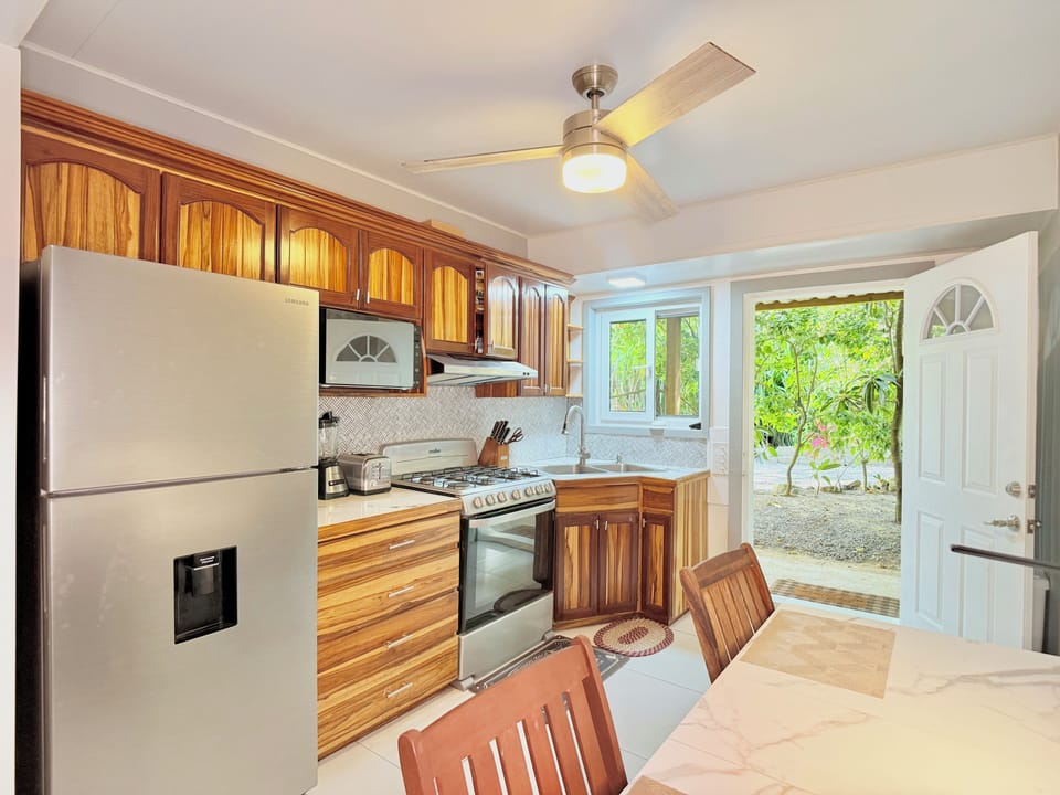 Kitchen (1)