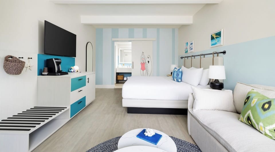 King bed and sleeper sofa