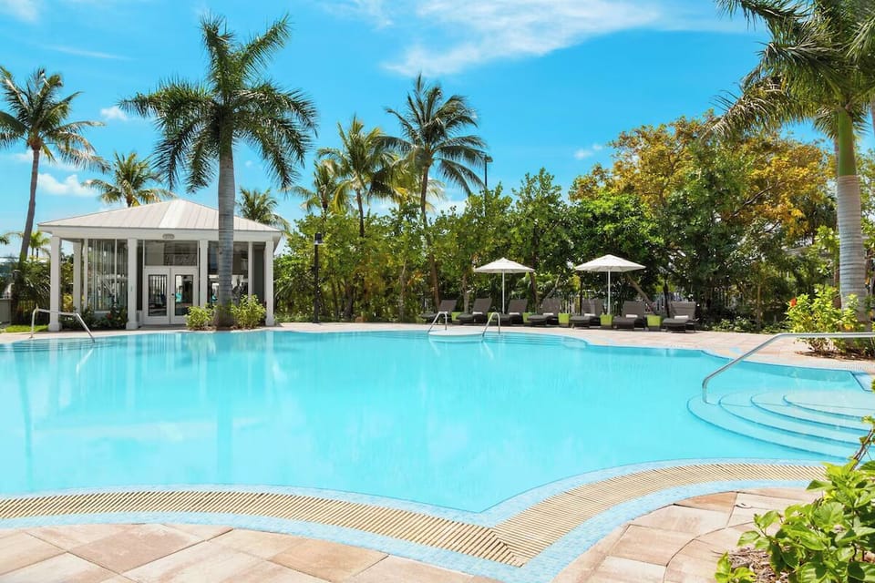 2 outdoor pools, open 7:00 AM to 11:00 PM, cabanas (surcharge)