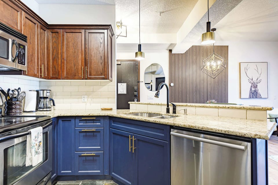 Fully equipped kitchen with complimentary local Eclipse coffee, plus all the condiments you need should you decide to stay in.