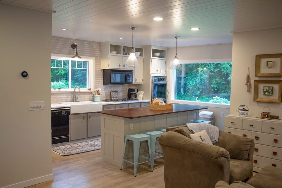 Open concept kitchen/living room and dining toom