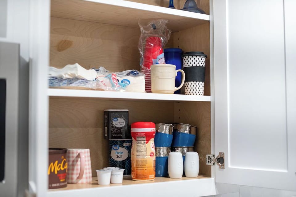Salt, pepper, creamers available