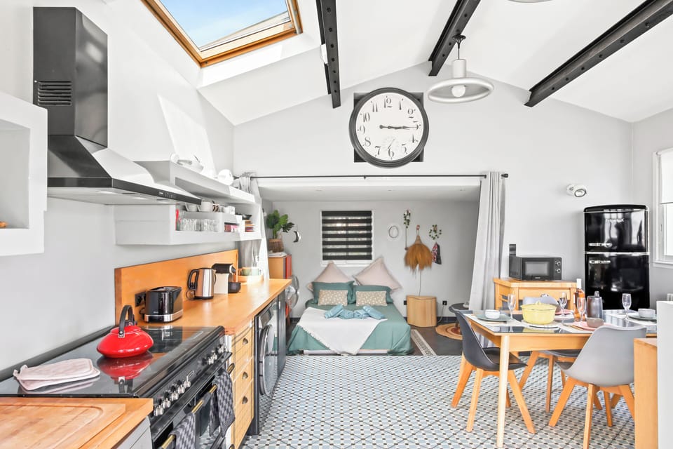 Chambre donnant sur la pièce à vivre