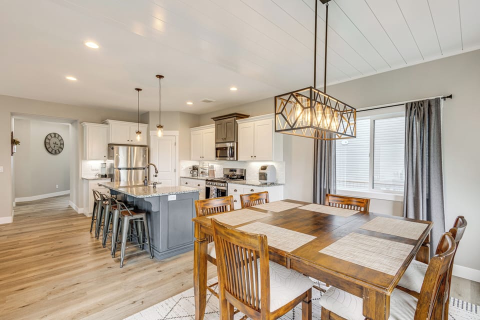Kitchen | Dining Area | Cooking Basics