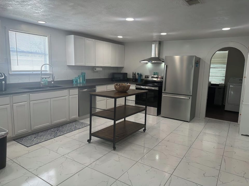 Large kitchen with full sized appliances