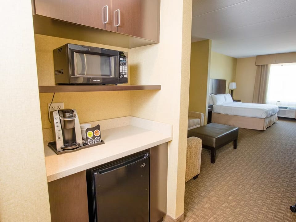 Unit with King size bed
