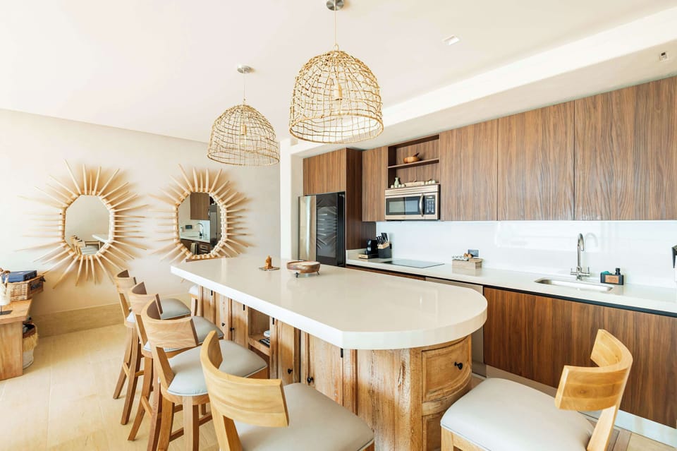 Cocina completa con desayunador para 5 personas 