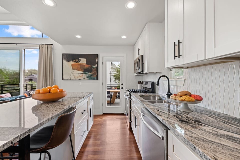 Open Concept Chef's  Kitchen | Second Floor | Fully Equipped | Gas Range | Bar Seating