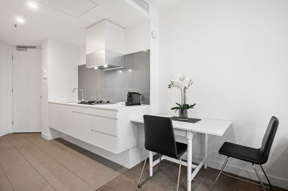 Kitchen/Dining Area