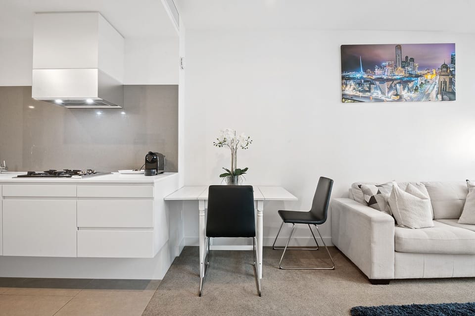 Kitchen/Dining Area/Living Area