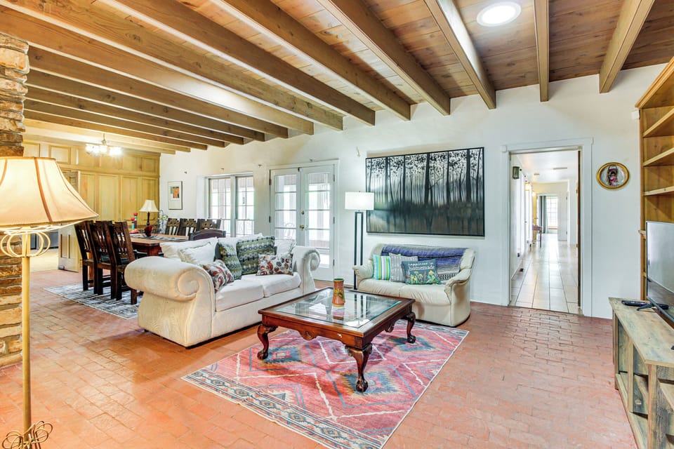 Albuquerque Vacation Rental | 5BR | 3BA | 3,800 Sq Ft | Step to Enter