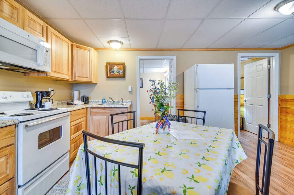 Kitchen | Drip Coffee Pot | Toaster