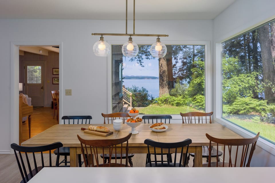 Incredible views from the kitchen table