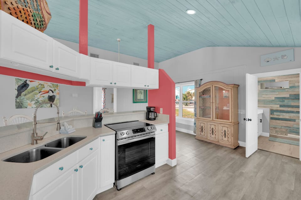 Fully equipped kitchen