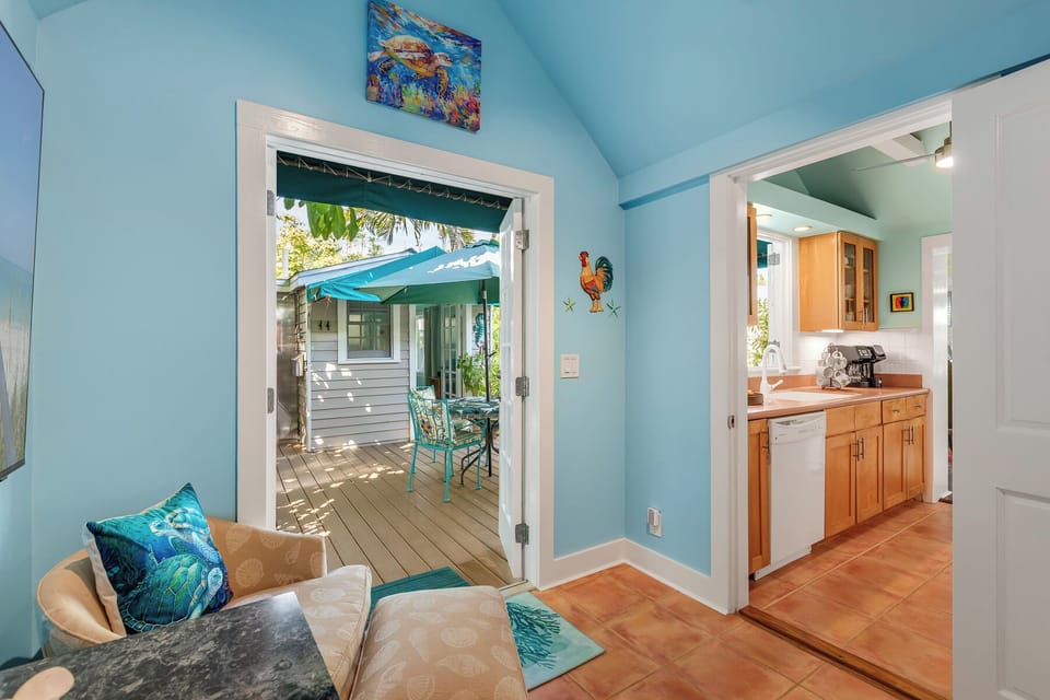 Entry into bedroom