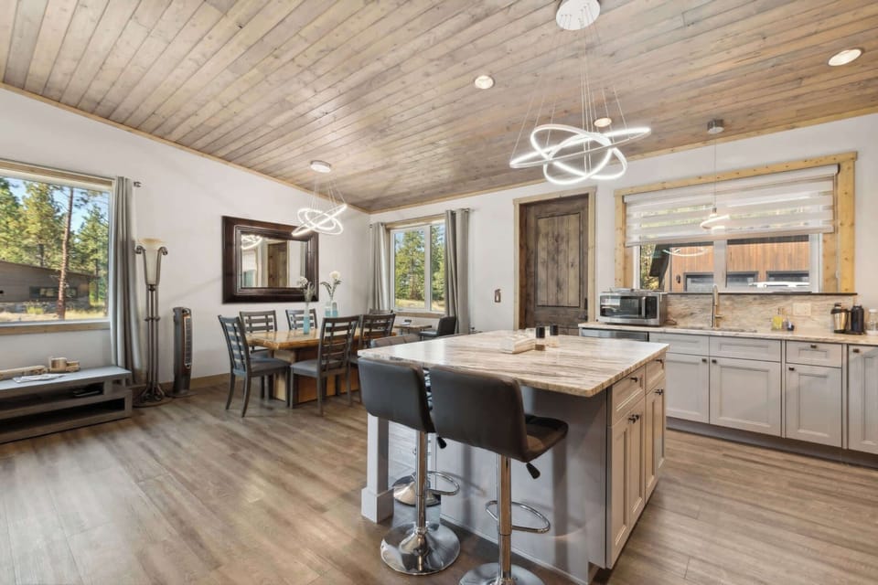 Additional counter seating