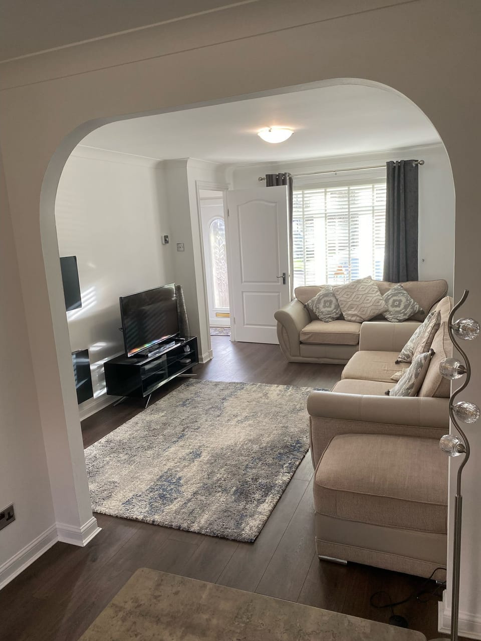 Living Room / Lounge