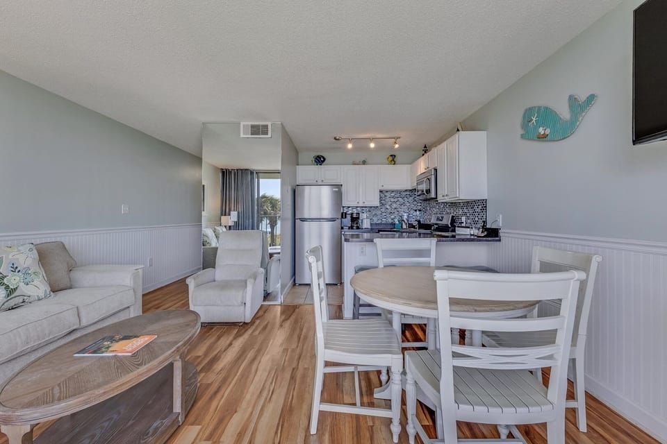 Atlantic Towers 210-print-005-002-Main Living Area-4200x2800-300dpi