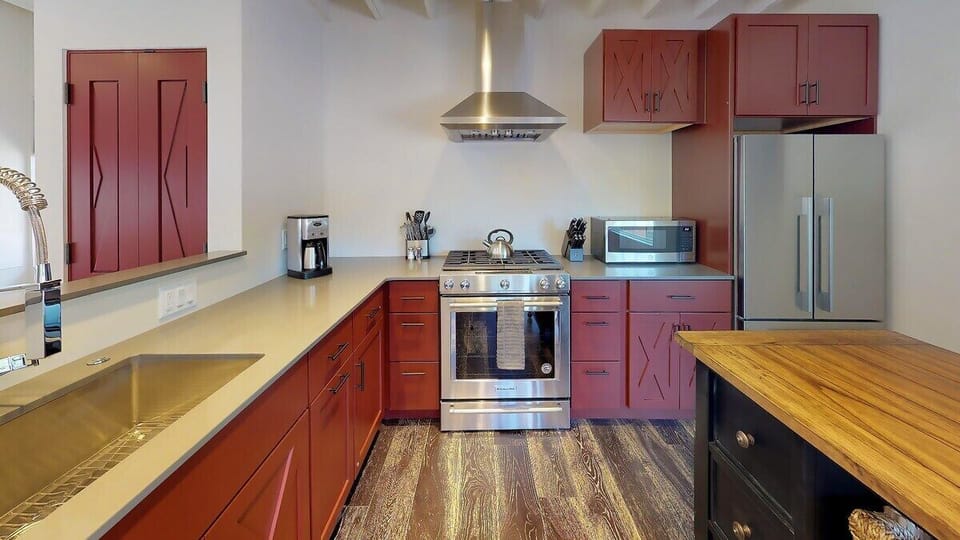 Gas stove and oven
