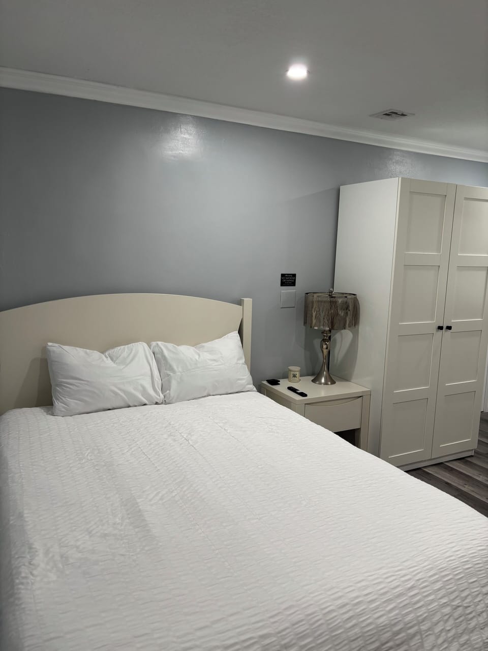 Queen Bed