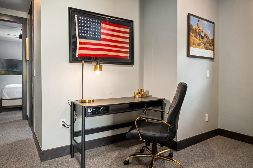 Work Desk