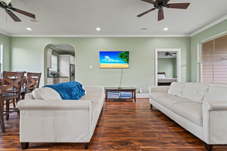 Huge living rooms!