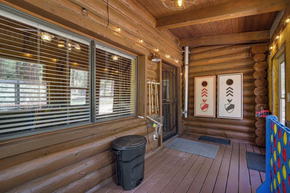 Screened-In Porch